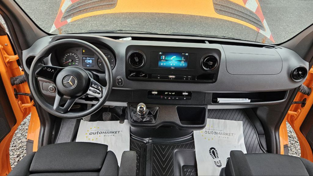 Mercedes-Benz Sprinter 2021