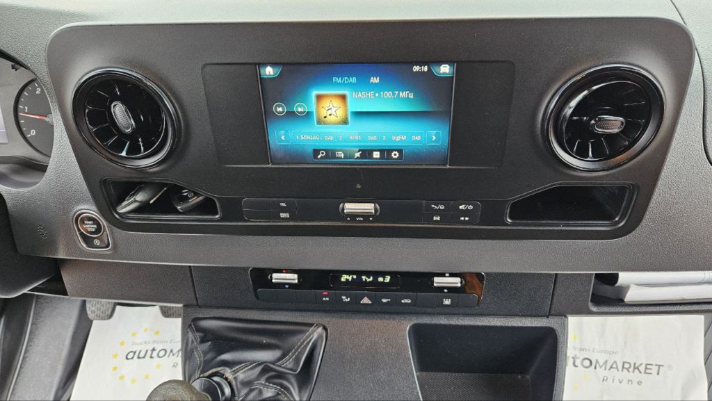 Mercedes-Benz Sprinter 2021