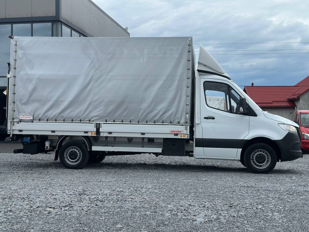 Mercedes-Benz Sprinter 2021