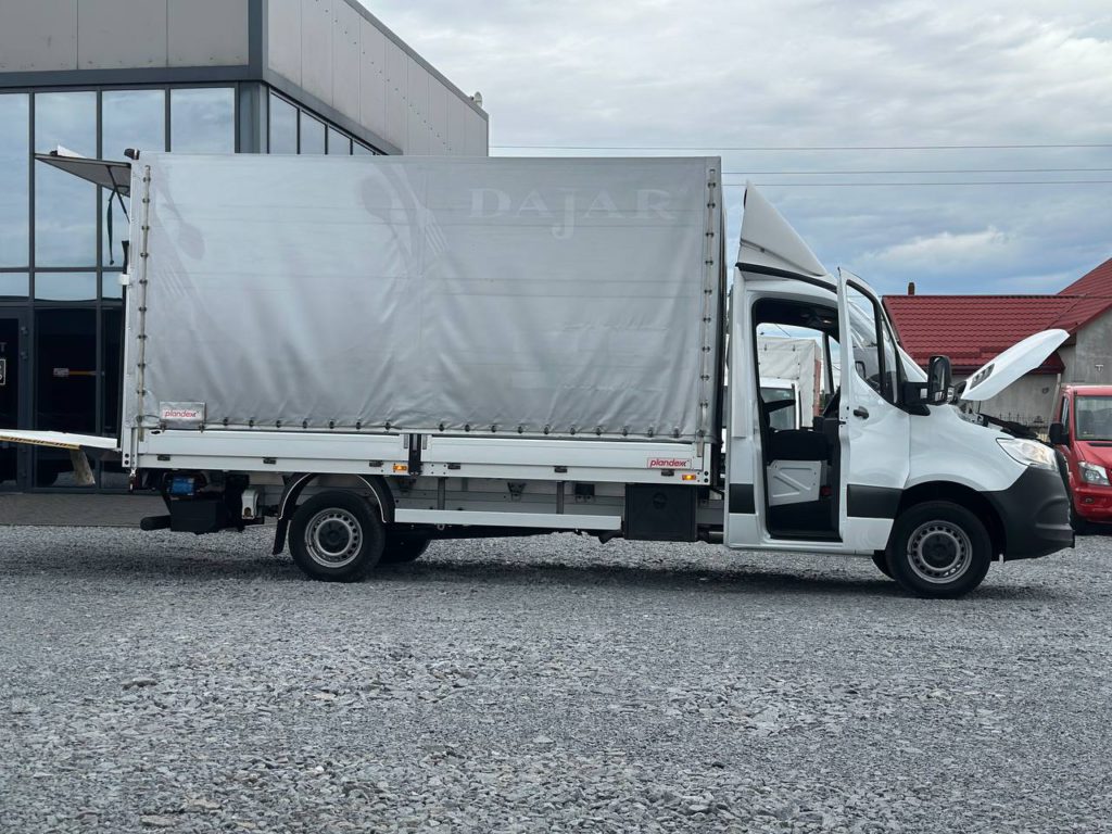 Mercedes-Benz Sprinter 2021