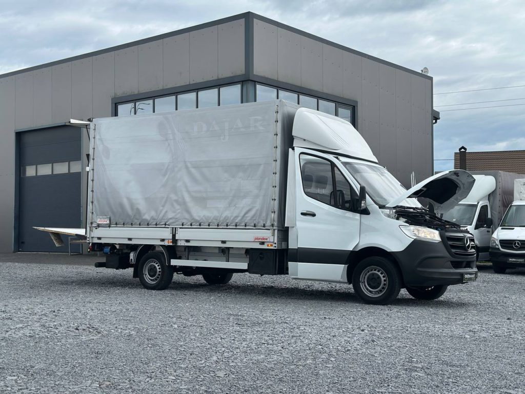 Mercedes-Benz Sprinter 2021