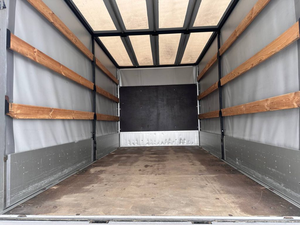 Mercedes-Benz Sprinter 2021