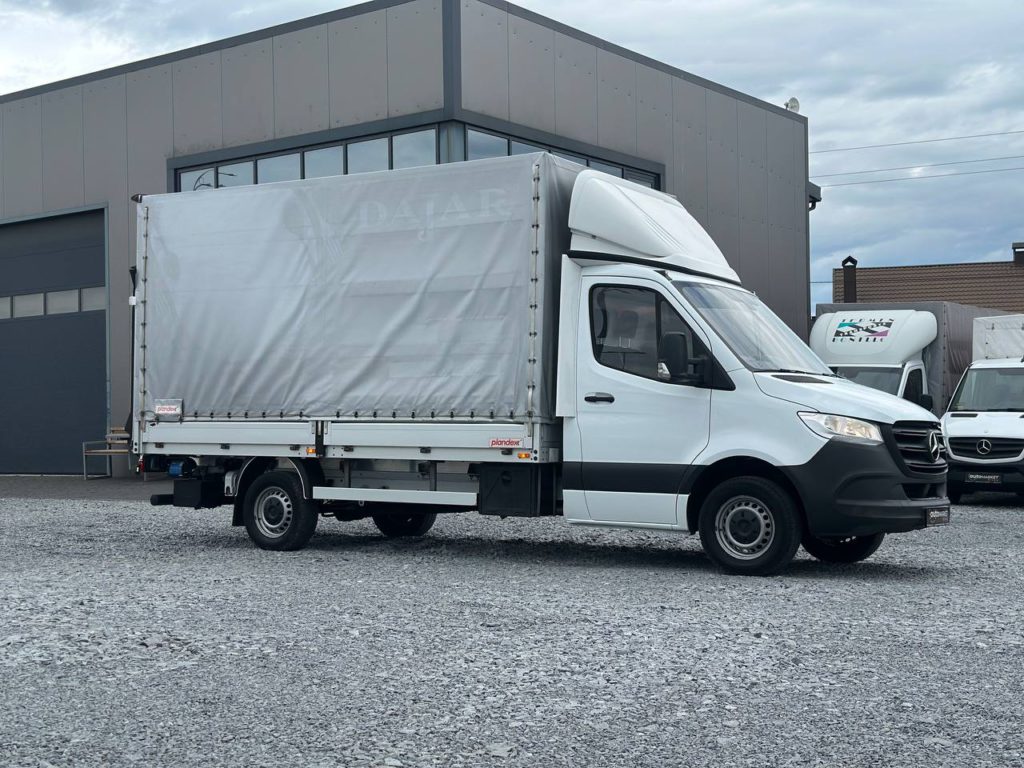 Mercedes-Benz Sprinter 2021