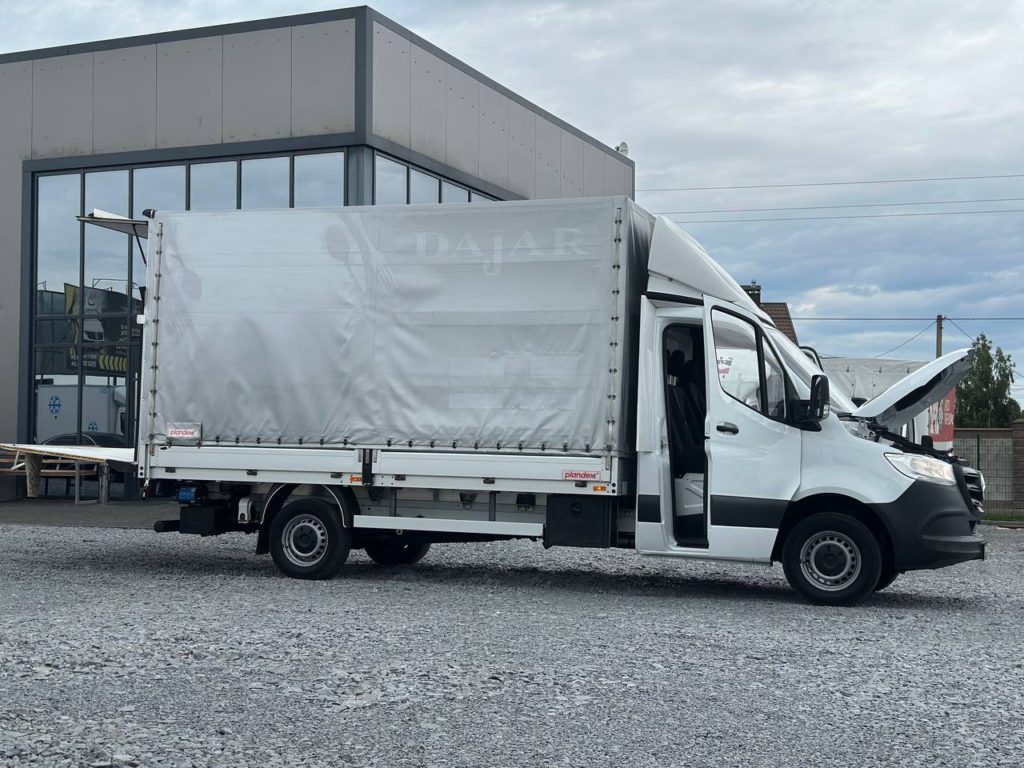 Mercedes-Benz Sprinter 2021