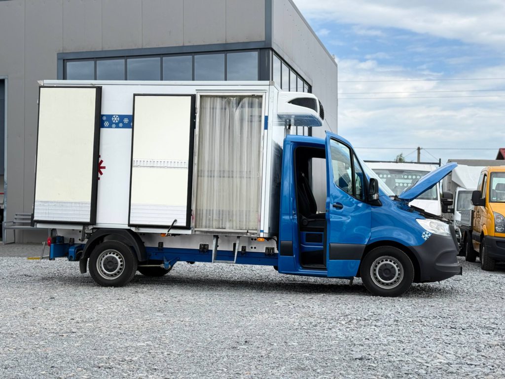 Mercedes-Benz Sprinter 2021