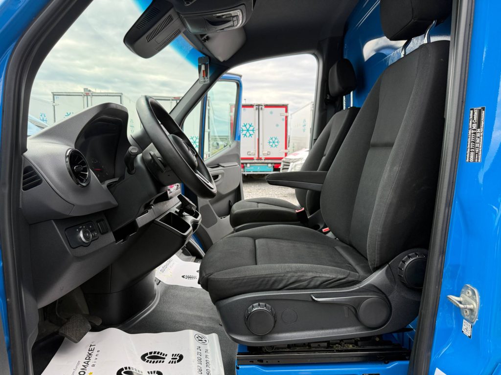 Mercedes-Benz Sprinter 2021