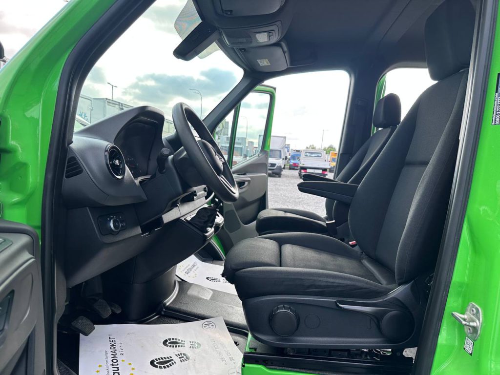 Mercedes-Benz Sprinter 2021