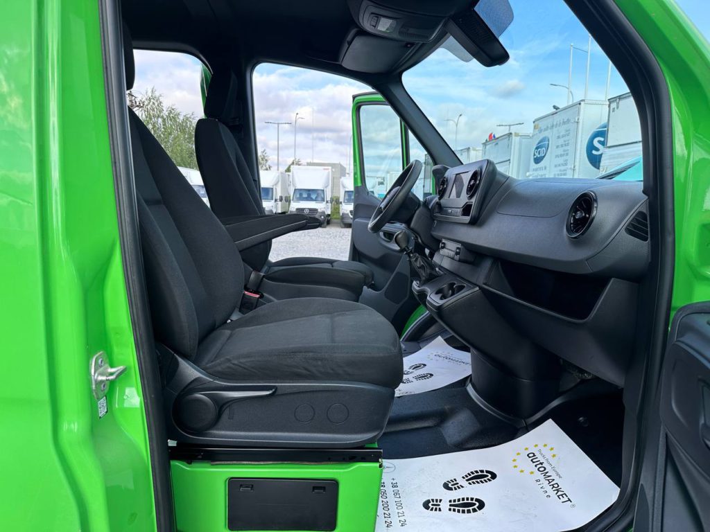 Mercedes-Benz Sprinter 2021
