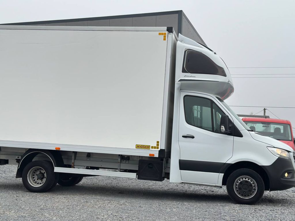 Mercedes-Benz Sprinter 2021