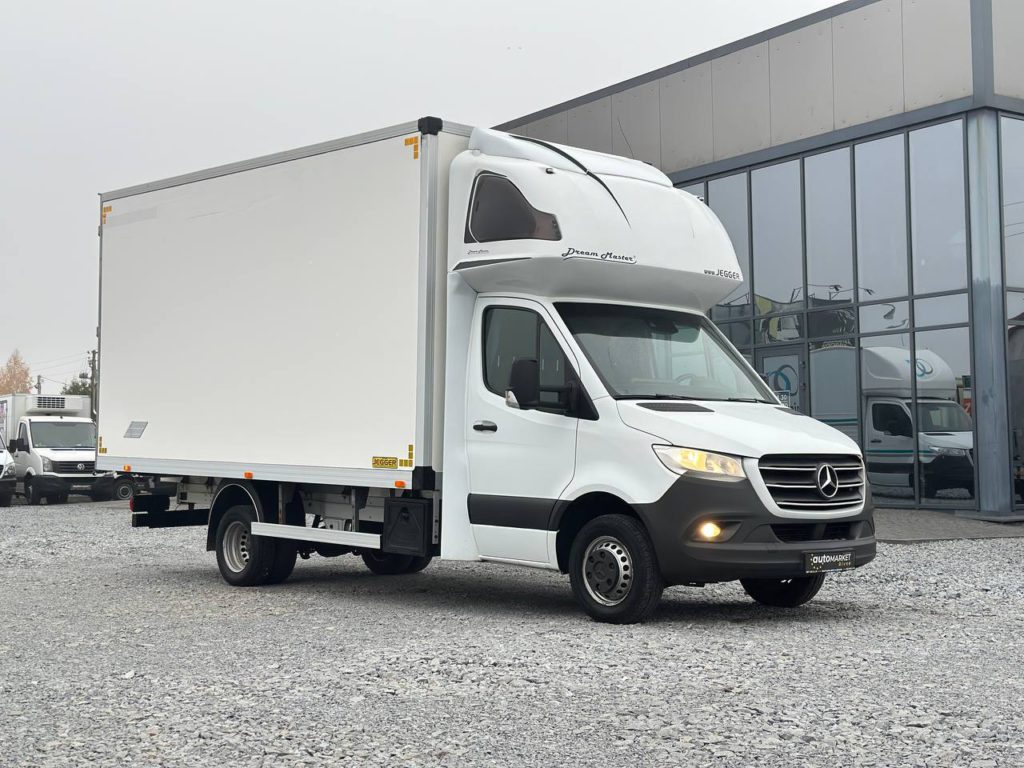 Mercedes-Benz Sprinter 2021