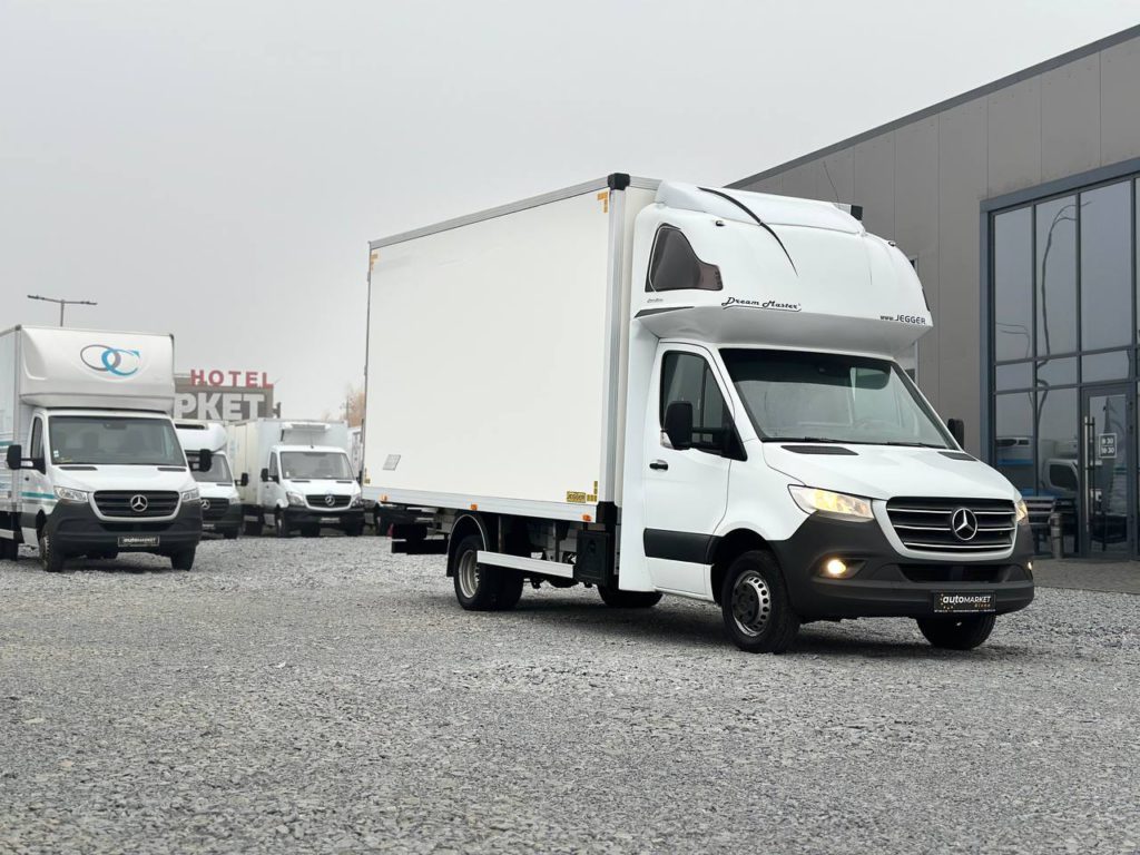 Mercedes-Benz Sprinter 2021