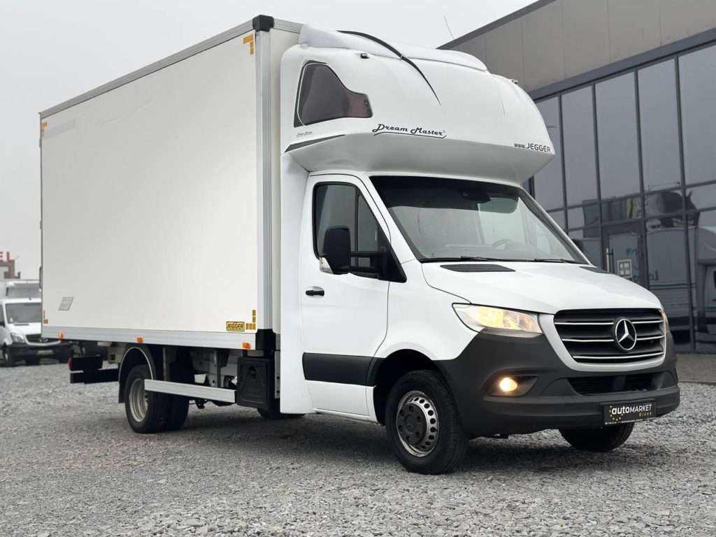 Mercedes-Benz Sprinter 2021