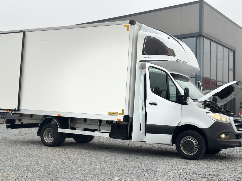 Mercedes-Benz Sprinter 2021