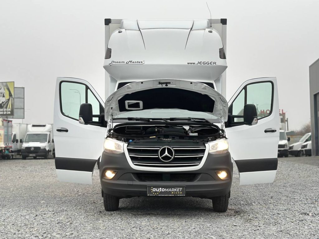 Mercedes-Benz Sprinter 2021