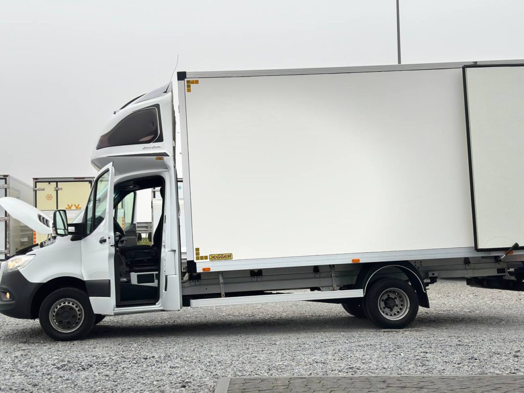 Mercedes-Benz Sprinter 2021