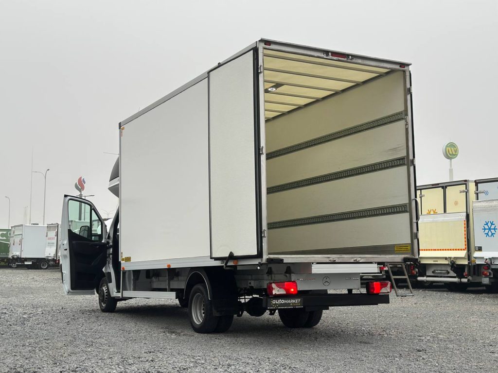 Mercedes-Benz Sprinter 2021