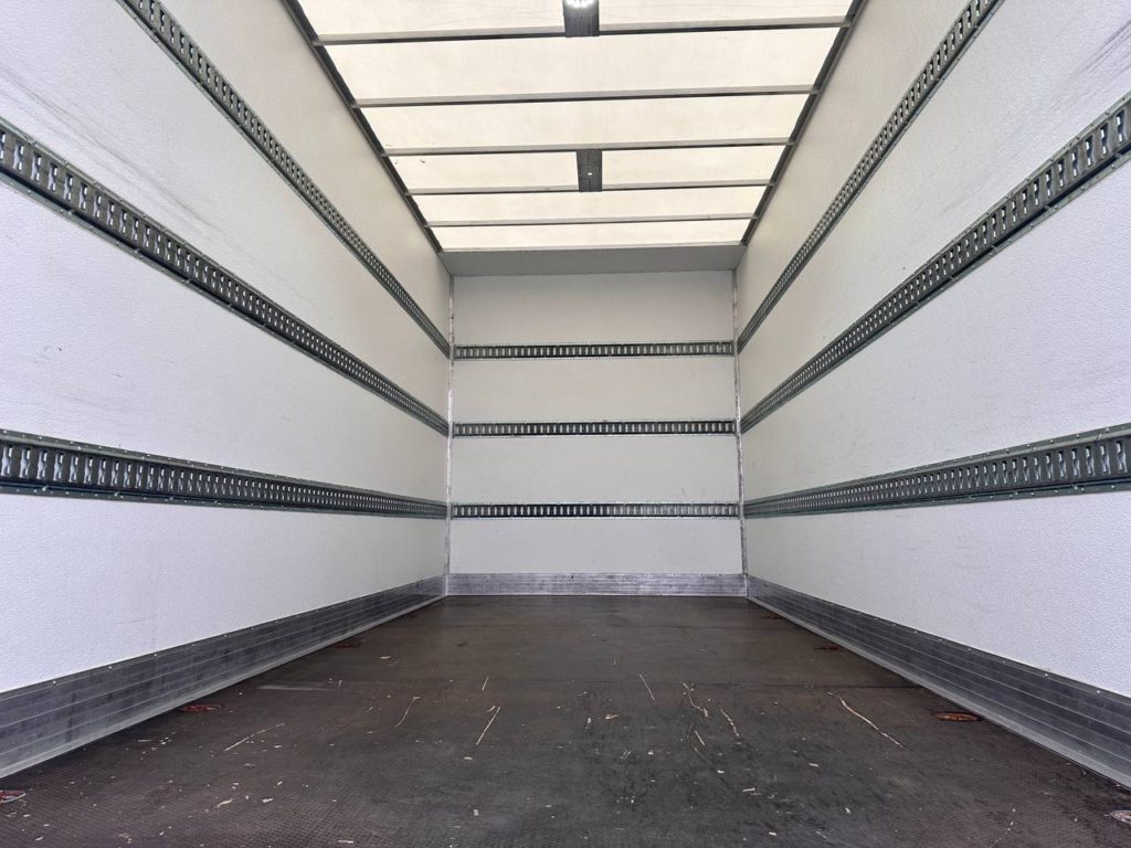 Mercedes-Benz Sprinter 2021