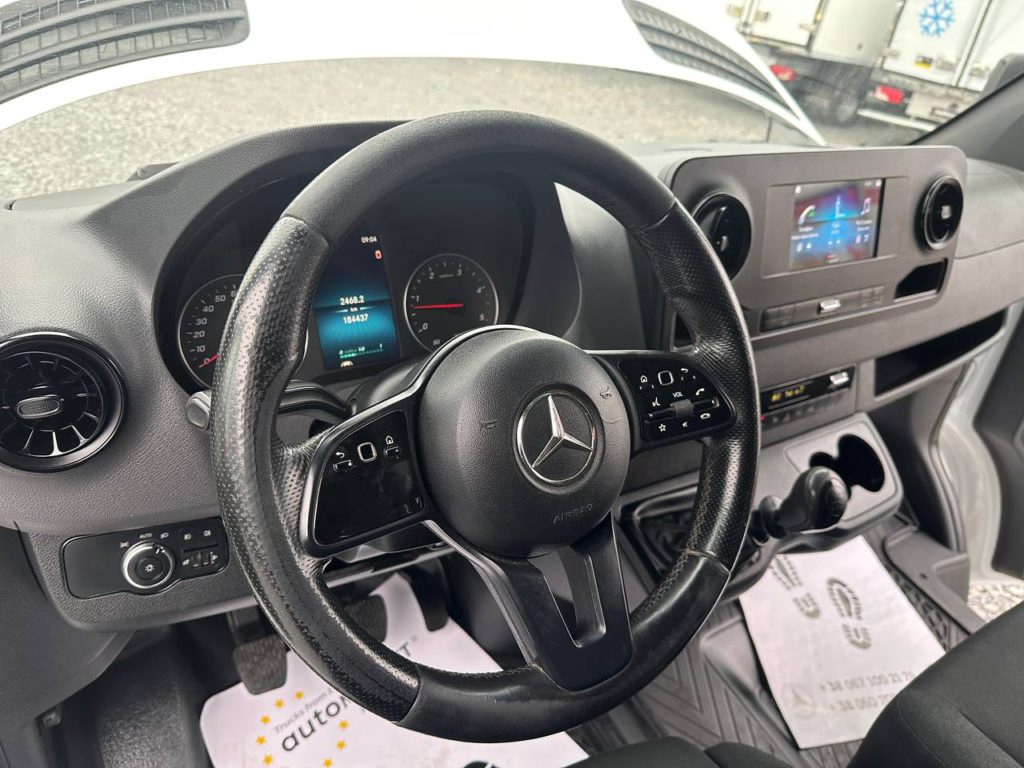 Mercedes-Benz Sprinter 2021