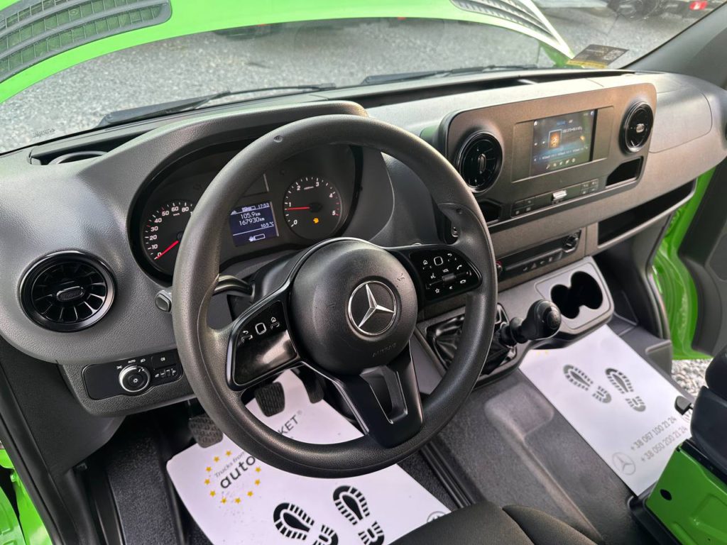 Mercedes-Benz Sprinter 2021