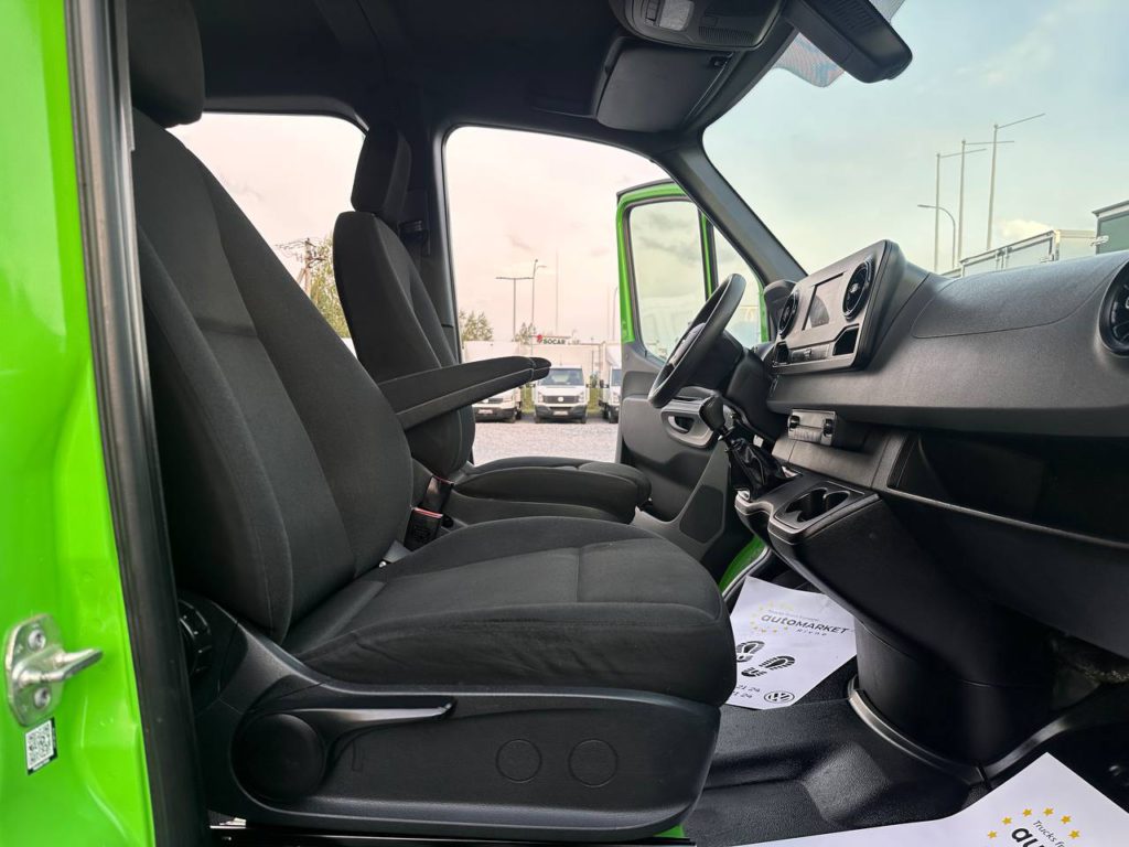 Mercedes-Benz Sprinter 2021