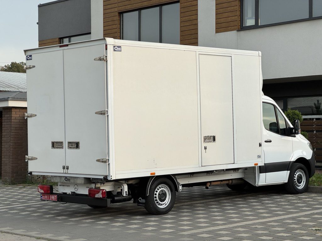 Mercedes-Benz Sprinter 2021