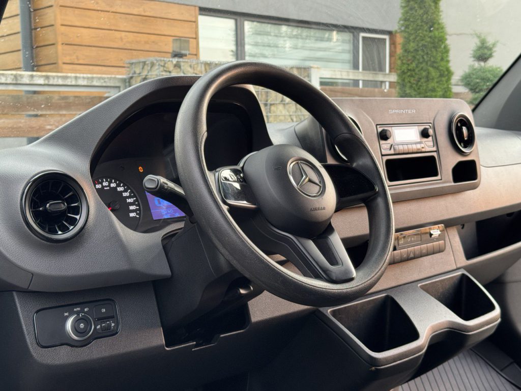 Mercedes-Benz Sprinter 2021