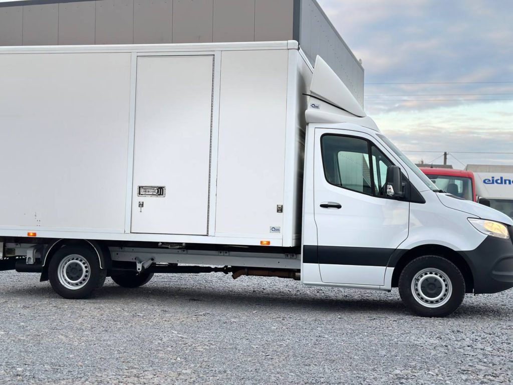 Mercedes-Benz Sprinter 2021
