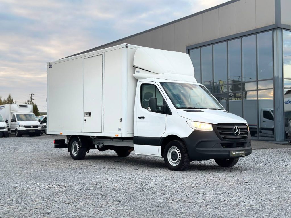 Mercedes-Benz Sprinter 2021