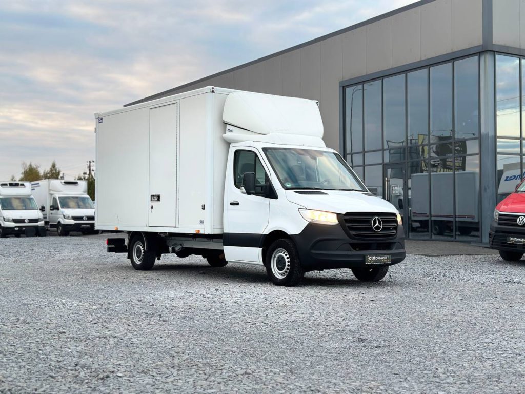 Mercedes-Benz Sprinter 2021