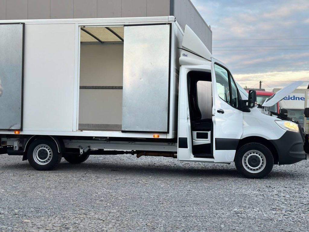 Mercedes-Benz Sprinter 2021