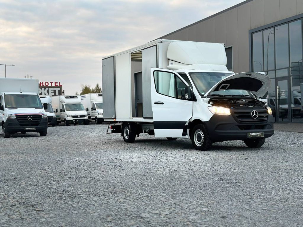 Mercedes-Benz Sprinter 2021