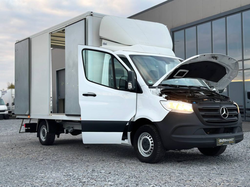 Mercedes-Benz Sprinter 2021