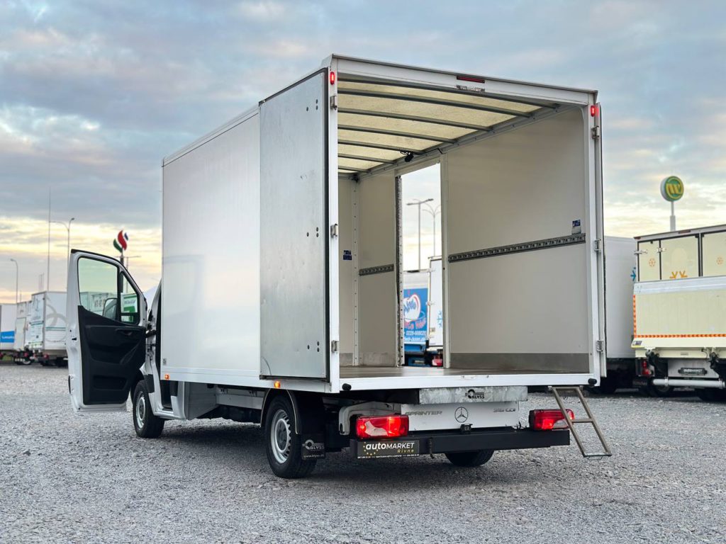 Mercedes-Benz Sprinter 2021