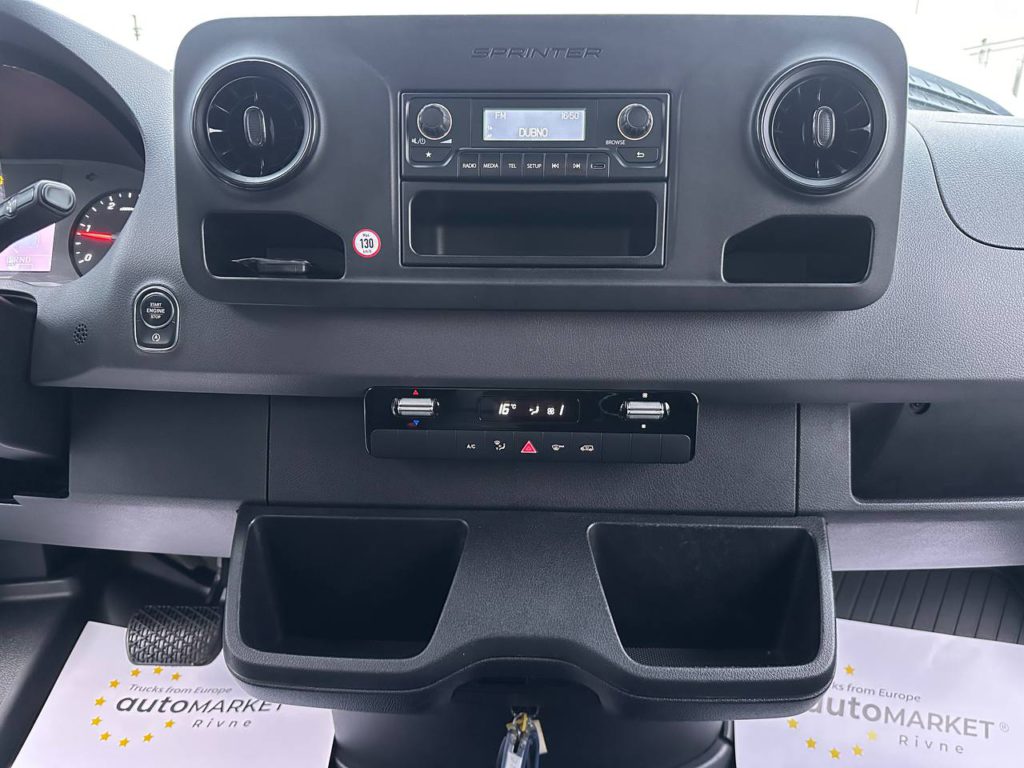 Mercedes-Benz Sprinter 2021