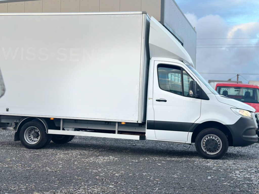 Mercedes-Benz Sprinter 2021