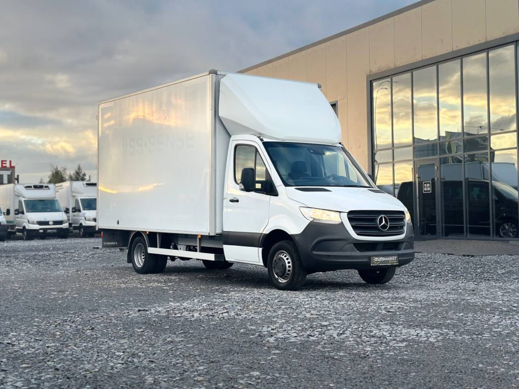 Mercedes-Benz Sprinter 2021