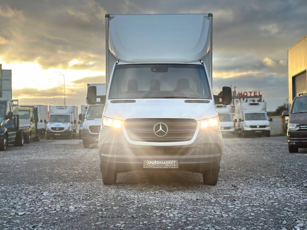Mercedes-Benz Sprinter 2021