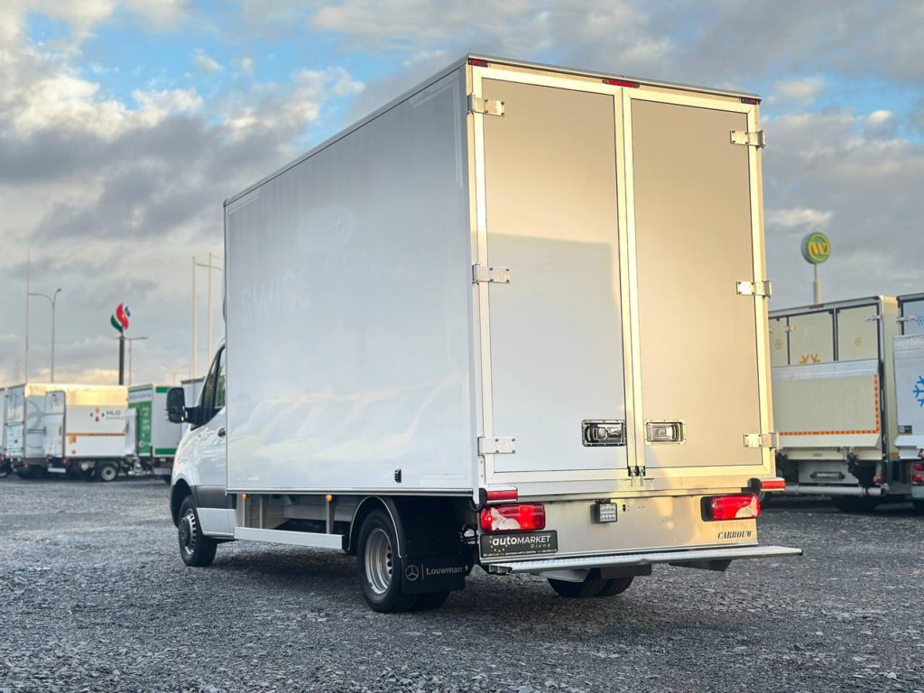 Mercedes-Benz Sprinter 2021