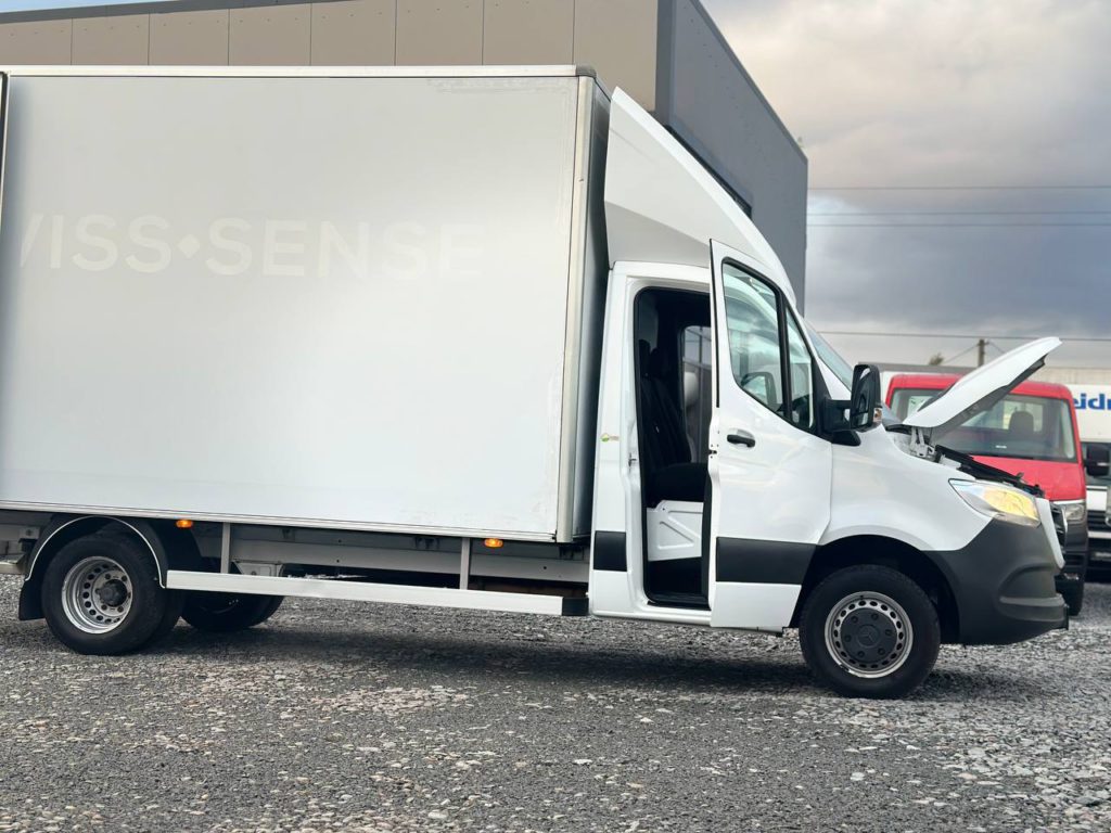 Mercedes-Benz Sprinter 2021