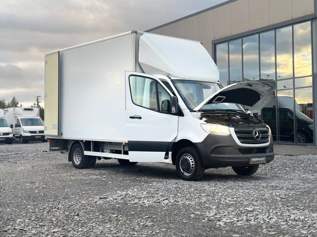 Mercedes-Benz Sprinter 2021