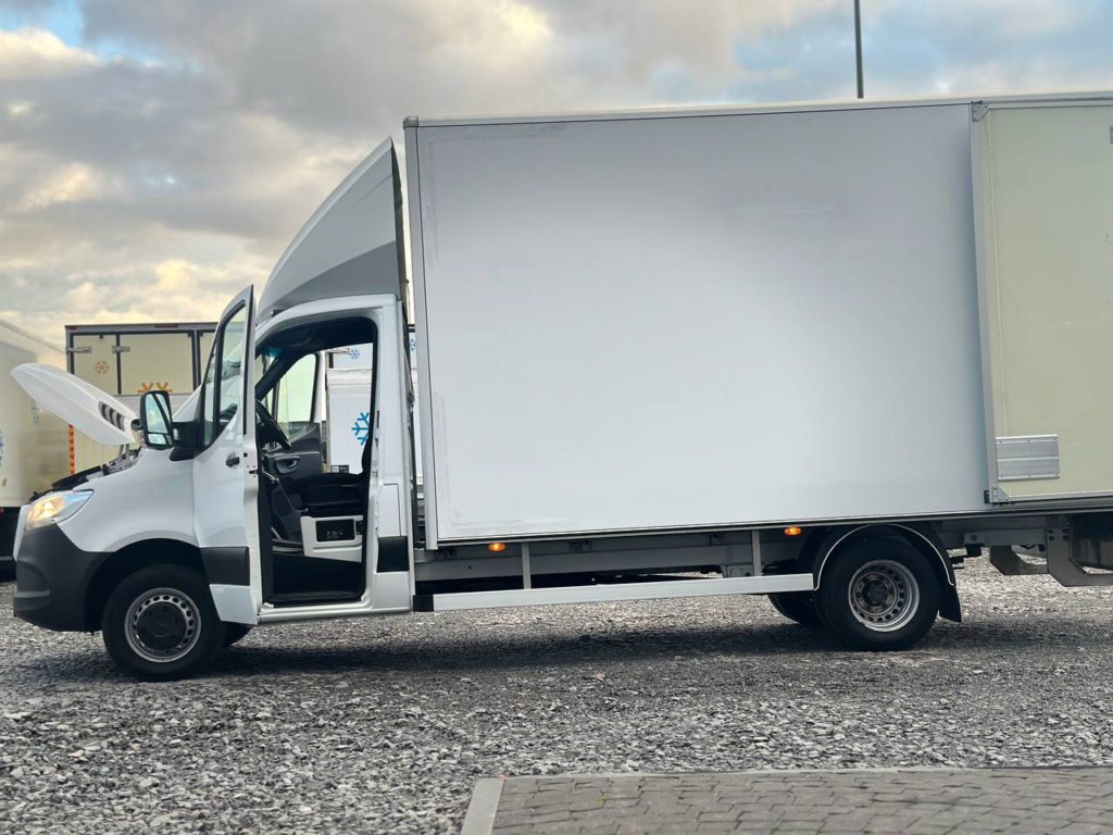 Mercedes-Benz Sprinter 2021