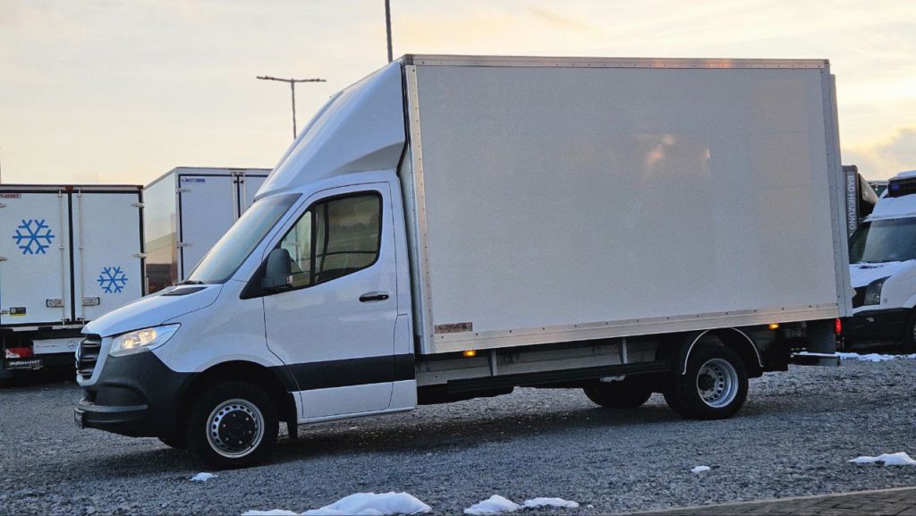 Mercedes-Benz Sprinter 2021