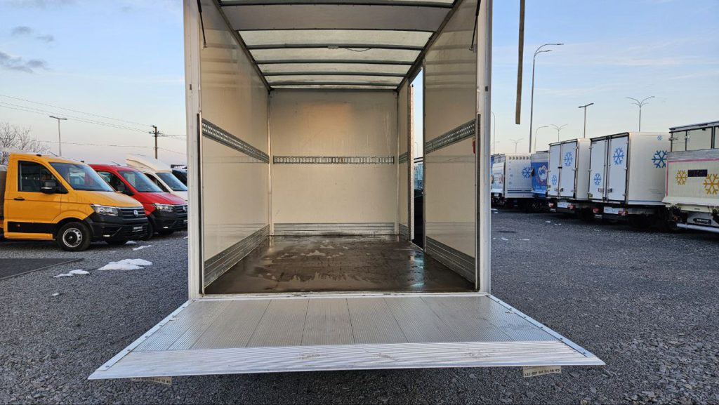 Mercedes-Benz Sprinter 2021