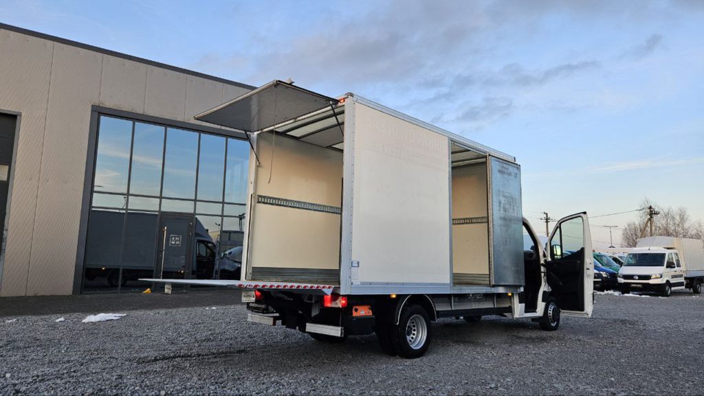 Mercedes-Benz Sprinter 2021