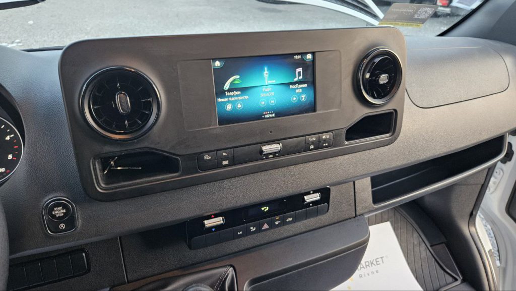 Mercedes-Benz Sprinter 2021