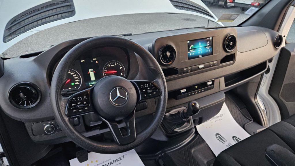 Mercedes-Benz Sprinter 2021