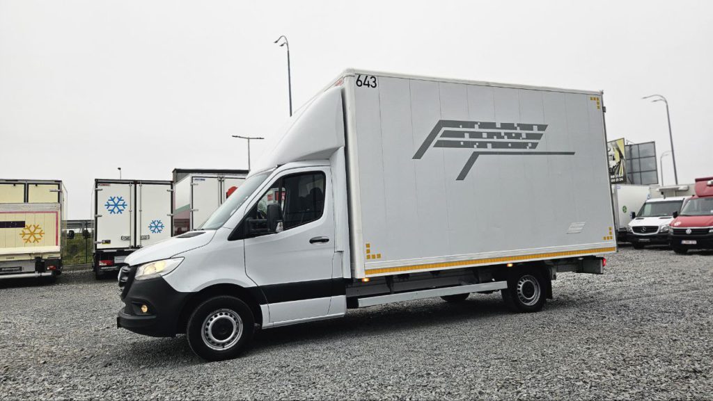 Mercedes-Benz Sprinter 2021