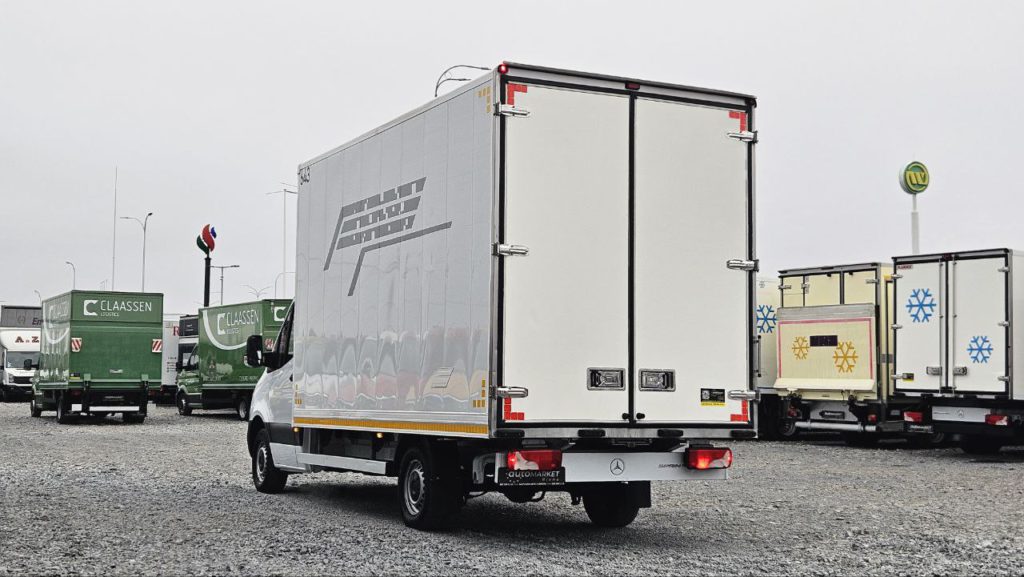 Mercedes-Benz Sprinter 2021