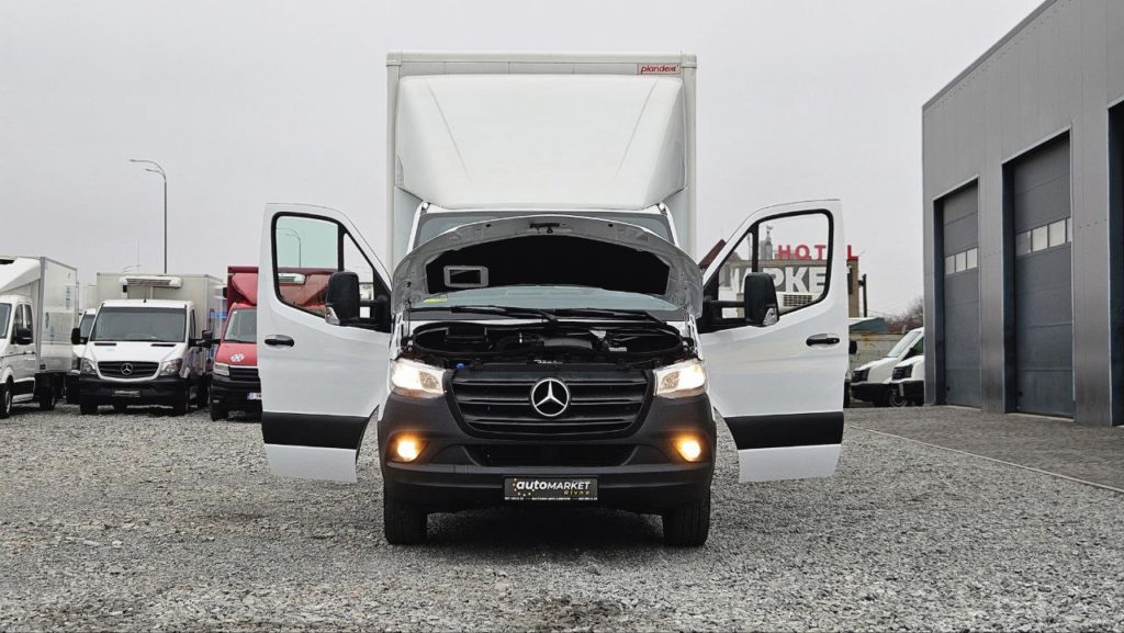 Mercedes-Benz Sprinter 2021