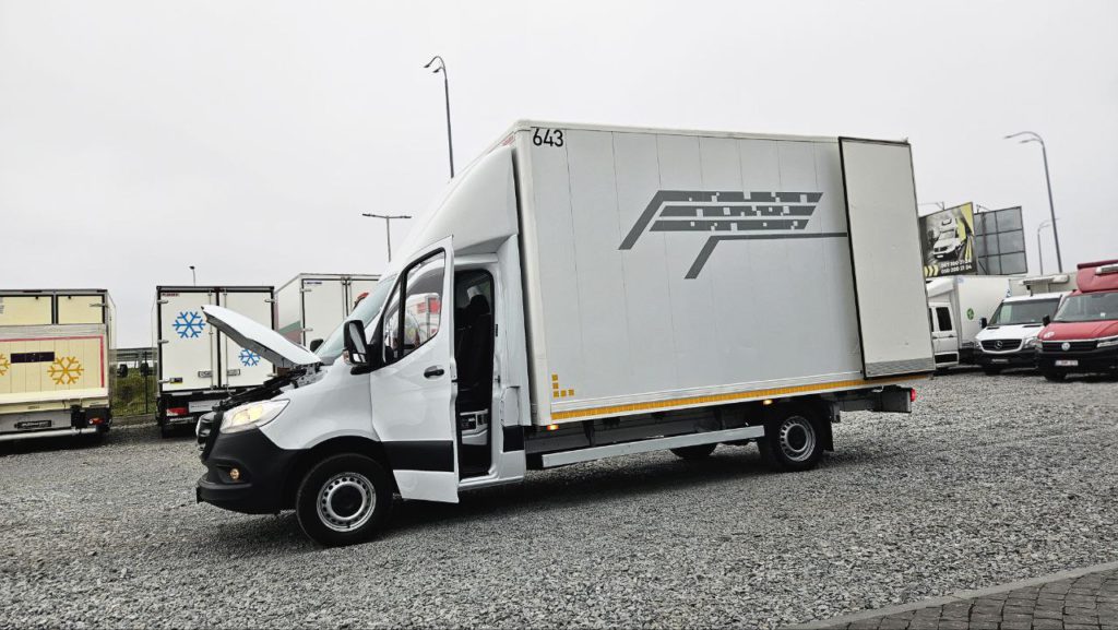 Mercedes-Benz Sprinter 2021